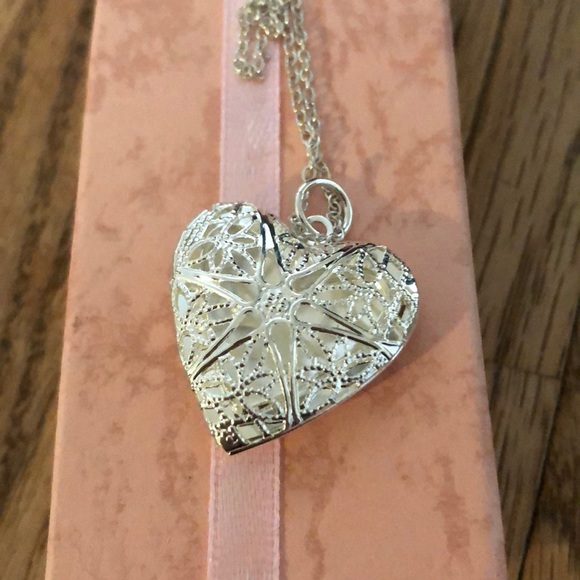 Jewelry - .925 Silver Heart Locket for Photos Necklace